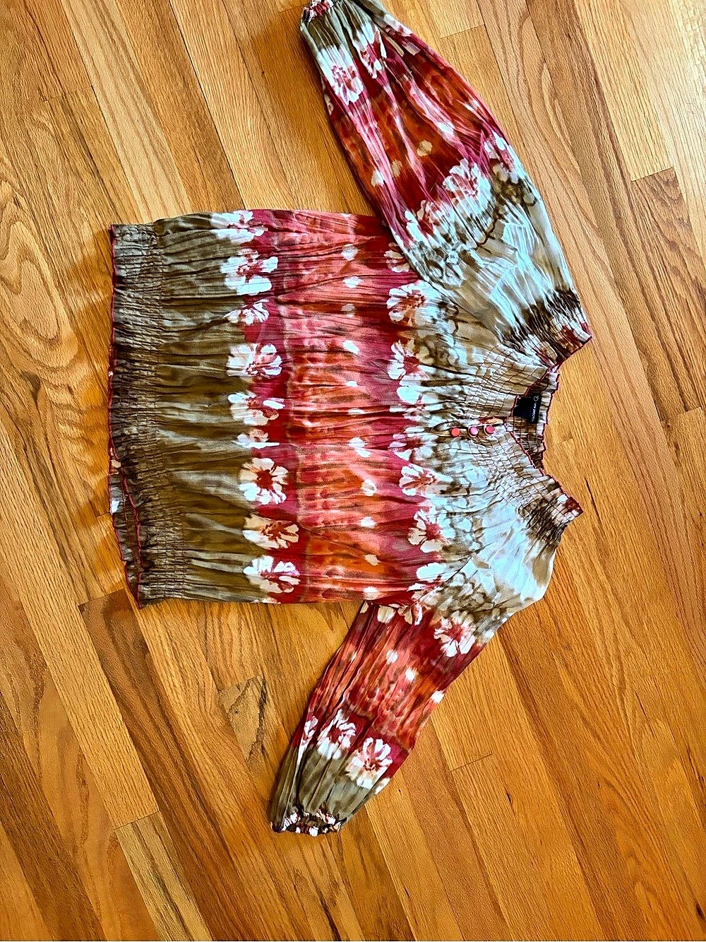 New Directions Floral Long Sleeve Blouse in Red & Brown Like New